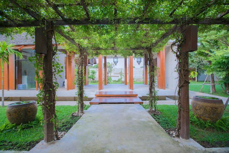 Into The Forest Resort Bangkok Dış mekan fotoğraf